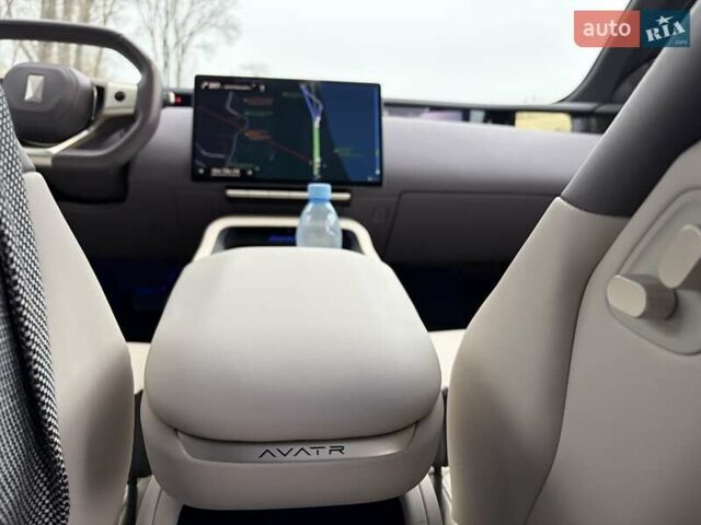 Сірий Avatr 12, об'ємом двигуна 0 л та пробігом 18 тис. км за 50999 $, фото 9 на Automoto.ua
