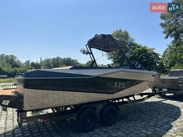 Чорний Axis Wake A, об'ємом двигуна 5.3 л та пробігом 50 тис. км за 175000 $, фото 5 на Automoto.ua