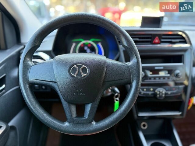 Белый BAIC EC200, объемом двигателя 0 л и пробегом 42 тыс. км за 6500 $, фото 12 на Automoto.ua