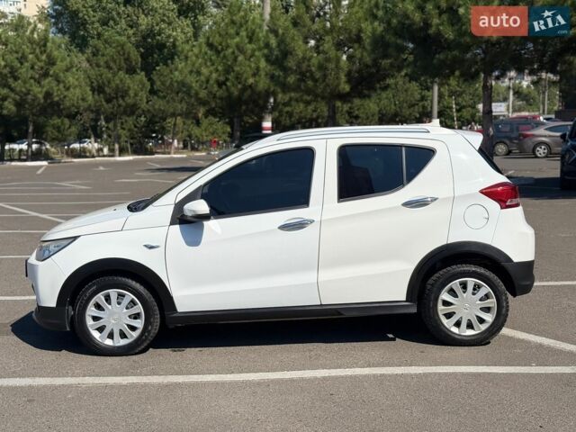 Белый BAIC EC200, объемом двигателя 0 л и пробегом 42 тыс. км за 6500 $, фото 9 на Automoto.ua