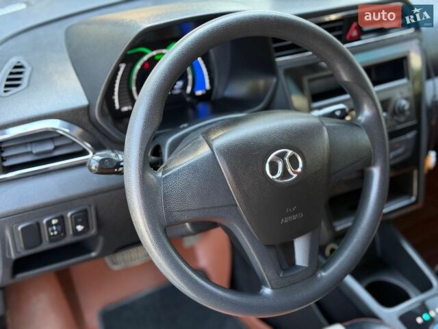 Белый BAIC EC200, объемом двигателя 0 л и пробегом 42 тыс. км за 6500 $, фото 16 на Automoto.ua
