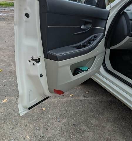 Білий BAIC EU260, об'ємом двигуна 0 л та пробігом 22 тис. км за 10000 $, фото 4 на Automoto.ua