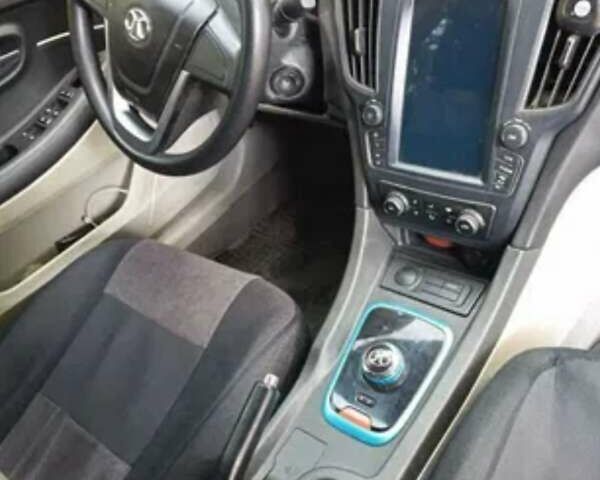 Белый BAIC EU260, объемом двигателя 0 л и пробегом 54 тыс. км за 8700 $, фото 4 на Automoto.ua