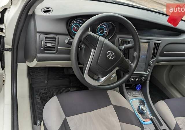 Білий BAIC EU260, об'ємом двигуна 0 л та пробігом 22 тис. км за 10000 $, фото 9 на Automoto.ua