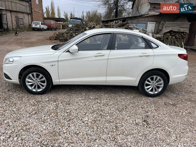 BAIC EU260, объемом двигателя 0 л и пробегом 31 тыс. км за 10000 $, фото 2 на Automoto.ua