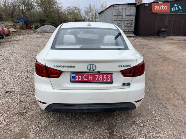 BAIC EU260, объемом двигателя 0 л и пробегом 31 тыс. км за 10000 $, фото 6 на Automoto.ua