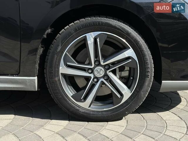 Черный BAIC EU5, объемом двигателя 0 л и пробегом 95 тыс. км за 14000 $, фото 10 на Automoto.ua