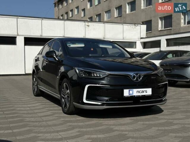 Черный BAIC EU5, объемом двигателя 0 л и пробегом 95 тыс. км за 14000 $, фото 2 на Automoto.ua