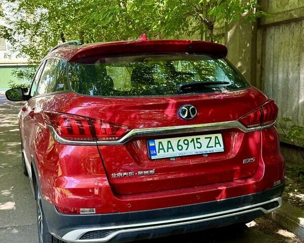 Красный BAIC EX5, объемом двигателя 0 л и пробегом 22 тыс. км за 15000 $, фото 4 на Automoto.ua