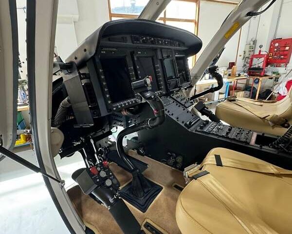 Черный Bell 429, объемом двигателя 0 л и пробегом 2 тыс. км за 1319558 $, фото 2 на Automoto.ua