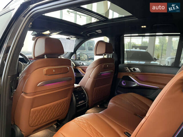 Черный BMW-Alpina XB7, объемом двигателя 4.39 л и пробегом 34 тыс. км за 194900 $, фото 17 на Automoto.ua