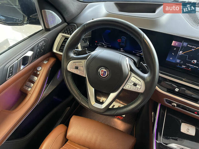 Черный BMW-Alpina XB7, объемом двигателя 4.39 л и пробегом 34 тыс. км за 194900 $, фото 23 на Automoto.ua