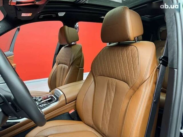BMW-Alpina XB7 2023 у Києві на Automoto.ua BMW-Alpina XB7, об'ємом двигуна 4.4 л та пробігом 32 тис. км за 197900 $, фото 25 на Automoto.ua