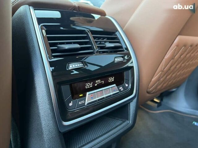 BMW-Alpina XB7, объемом двигателя 4.4 л и пробегом 22 тыс. км за 223000 $, фото 23 на Automoto.ua