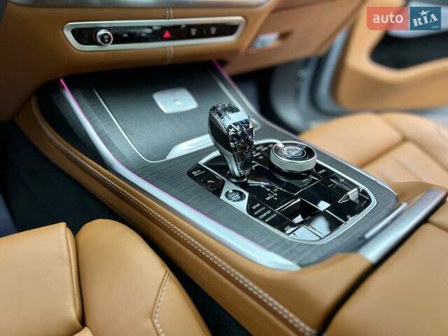 Серый BMW-Alpina XB7, объемом двигателя 4.4 л и пробегом 28 тыс. км за 209000 $, фото 41 на Automoto.ua