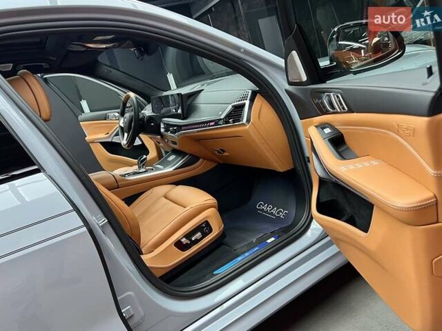 Серый BMW-Alpina XB7, объемом двигателя 4.4 л и пробегом 28 тыс. км за 209000 $, фото 57 на Automoto.ua