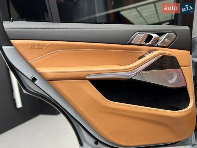 Серый BMW-Alpina XB7, объемом двигателя 4.4 л и пробегом 28 тыс. км за 209000 $, фото 45 на Automoto.ua