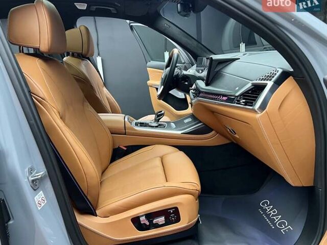 Серый BMW-Alpina XB7, объемом двигателя 4.4 л и пробегом 28 тыс. км за 209000 $, фото 60 на Automoto.ua