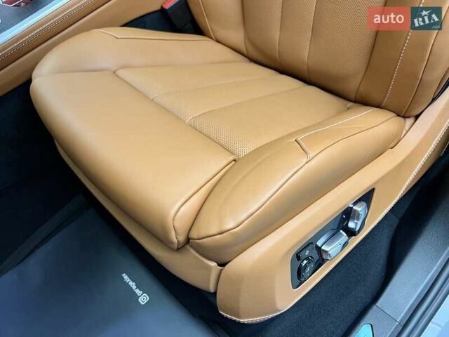 Серый BMW-Alpina XB7, объемом двигателя 4.4 л и пробегом 28 тыс. км за 209000 $, фото 34 на Automoto.ua