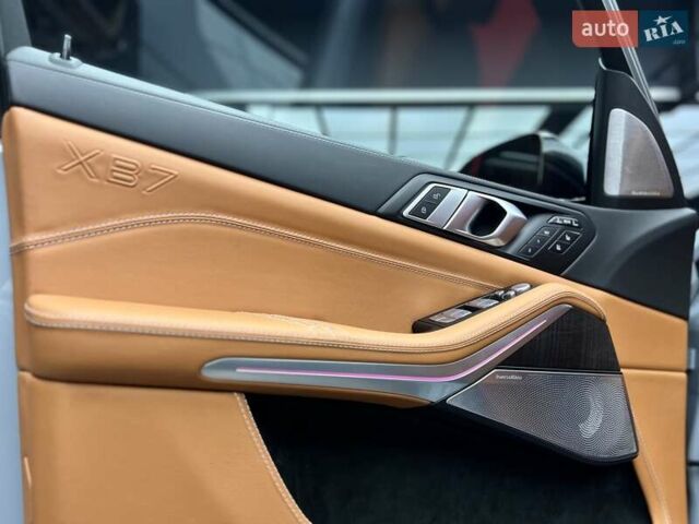 Серый BMW-Alpina XB7, объемом двигателя 4.4 л и пробегом 28 тыс. км за 209000 $, фото 31 на Automoto.ua