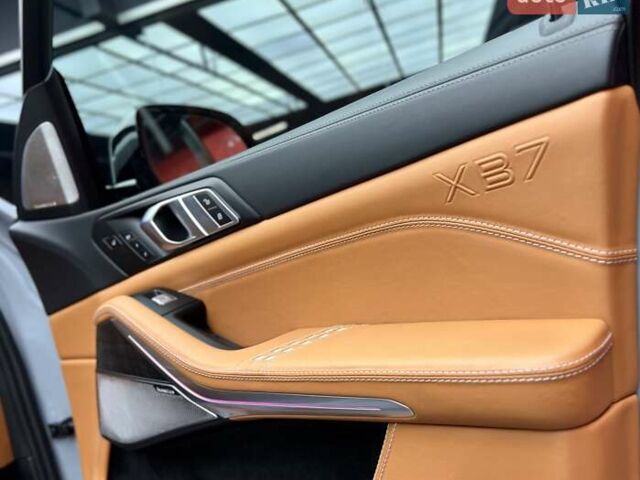 Серый BMW-Alpina XB7, объемом двигателя 4.4 л и пробегом 28 тыс. км за 209000 $, фото 59 на Automoto.ua