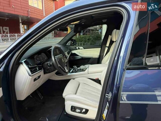 Синий BMW-Alpina XB7, объемом двигателя 4.4 л и пробегом 59 тыс. км за 124900 $, фото 28 на Automoto.ua