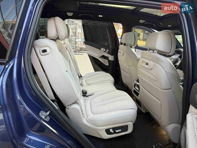 Синий BMW-Alpina XB7, объемом двигателя 4.4 л и пробегом 59 тыс. км за 124900 $, фото 67 на Automoto.ua