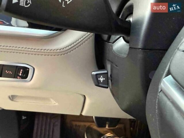 Синий BMW-Alpina XB7, объемом двигателя 4.4 л и пробегом 59 тыс. км за 124900 $, фото 36 на Automoto.ua