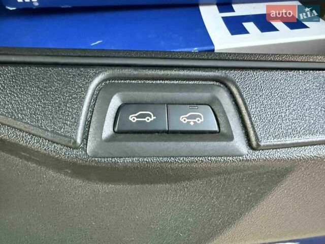 Синий BMW-Alpina XB7, объемом двигателя 4.4 л и пробегом 59 тыс. км за 124900 $, фото 64 на Automoto.ua