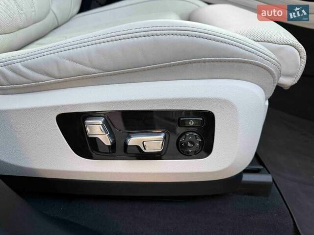 Синий BMW-Alpina XB7, объемом двигателя 4.4 л и пробегом 59 тыс. км за 124900 $, фото 75 на Automoto.ua