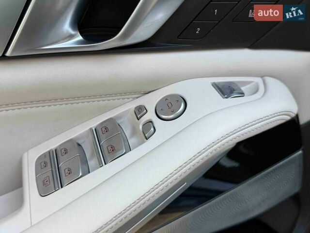 Синий BMW-Alpina XB7, объемом двигателя 4.4 л и пробегом 59 тыс. км за 124900 $, фото 24 на Automoto.ua