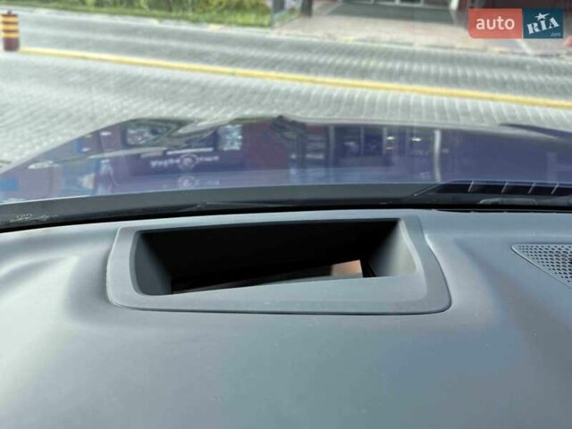 Синий BMW-Alpina XB7, объемом двигателя 4.4 л и пробегом 59 тыс. км за 124900 $, фото 39 на Automoto.ua