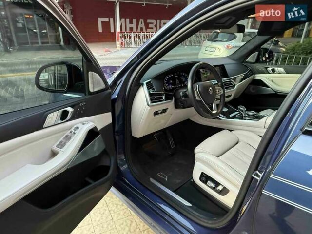 Синий BMW-Alpina XB7, объемом двигателя 4.4 л и пробегом 59 тыс. км за 124900 $, фото 26 на Automoto.ua