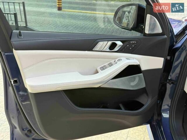 Синий BMW-Alpina XB7, объемом двигателя 4.4 л и пробегом 59 тыс. км за 124900 $, фото 21 на Automoto.ua