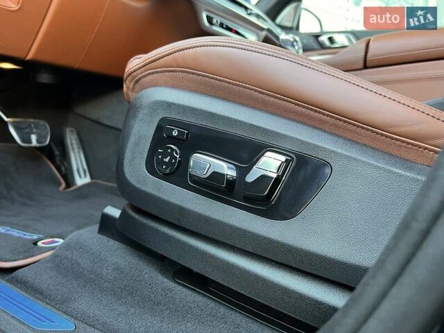 Синий BMW-Alpina XB7, объемом двигателя 4.39 л и пробегом 22 тыс. км за 217000 $, фото 36 на Automoto.ua