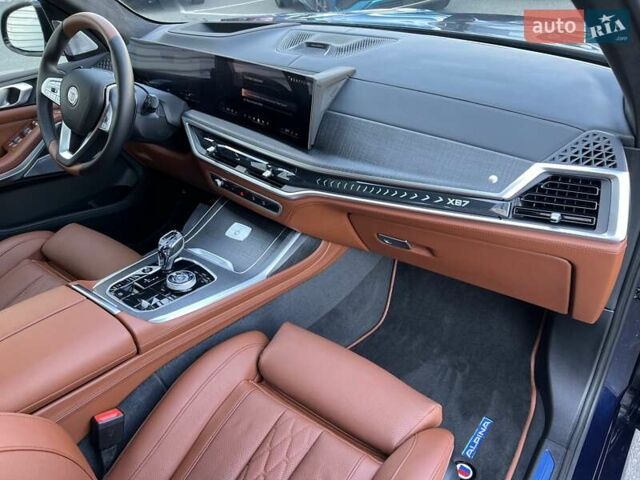 Синий BMW-Alpina XB7, объемом двигателя 4.39 л и пробегом 22 тыс. км за 217000 $, фото 33 на Automoto.ua