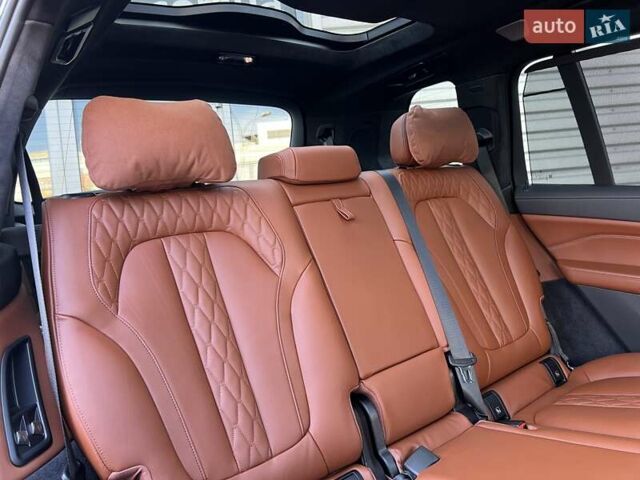 Синій BMW-Alpina XB7, об'ємом двигуна 4.39 л та пробігом 22 тис. км за 217000 $, фото 30 на Automoto.ua