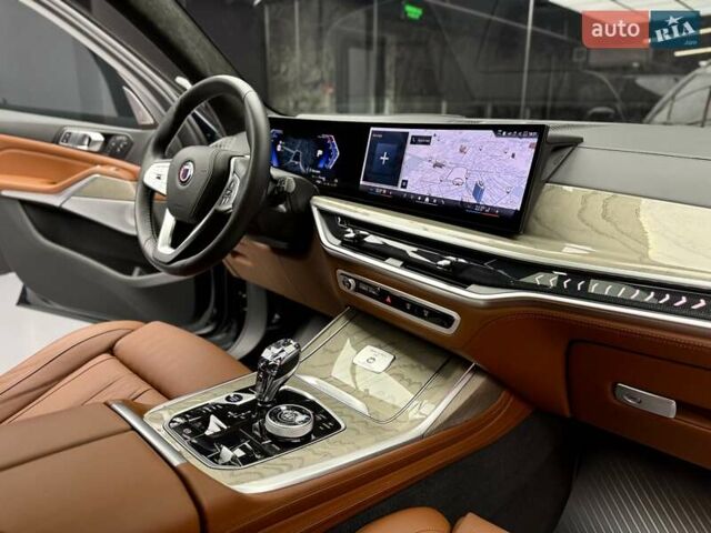 Зелений BMW-Alpina XB7, об'ємом двигуна 4.39 л та пробігом 9 тис. км за 155500 $, фото 68 на Automoto.ua