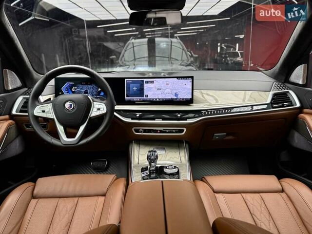 Зелений BMW-Alpina XB7, об'ємом двигуна 4.39 л та пробігом 9 тис. км за 155500 $, фото 43 на Automoto.ua