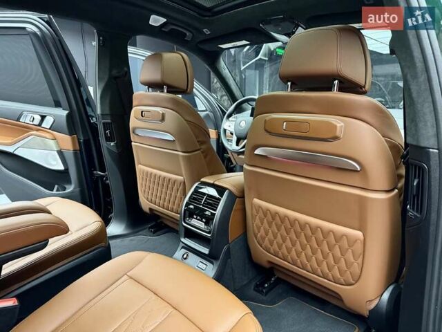 Зелений BMW-Alpina XB7, об'ємом двигуна 4.39 л та пробігом 9 тис. км за 155500 $, фото 57 на Automoto.ua