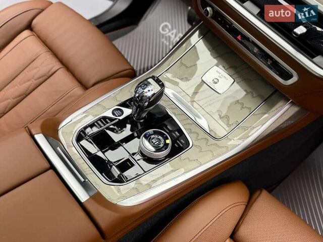 Зелений BMW-Alpina XB7, об'ємом двигуна 4.39 л та пробігом 9 тис. км за 155500 $, фото 69 на Automoto.ua