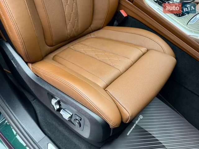 Зелений BMW-Alpina XB7, об'ємом двигуна 4.39 л та пробігом 9 тис. км за 155500 $, фото 65 на Automoto.ua