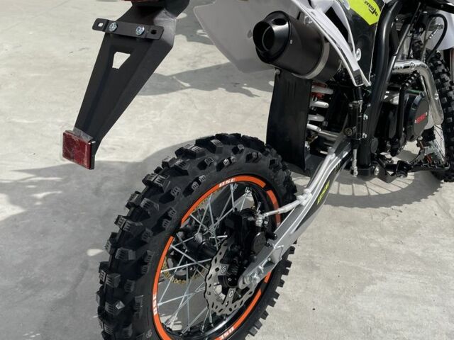 BSE 3302, объемом двигателя 0.14 л и пробегом 0 тыс. км за 54999 $, фото 12 на Automoto.ua
