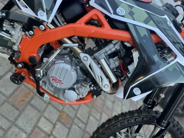 BSE 95 XF 380, объемом двигателя 12.58 л и пробегом 0 тыс. км за 2600 $, фото 3 на Automoto.ua