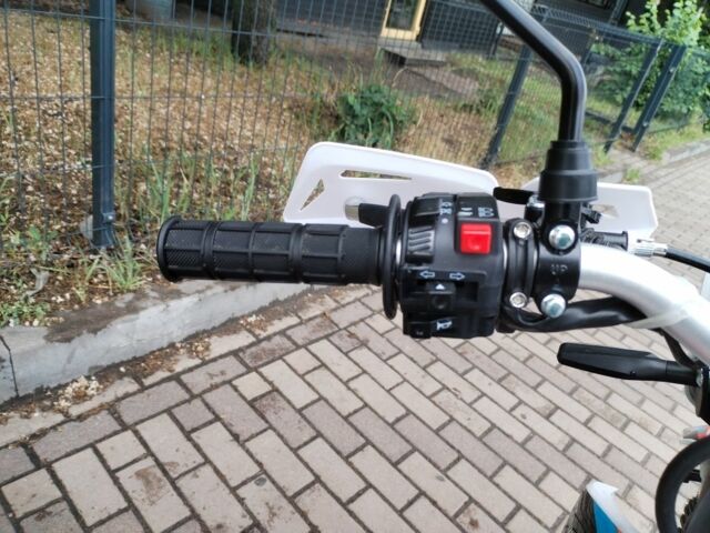 BSE Другая, объемом двигателя 0.3 л и пробегом 0 тыс. км за 1950 $, фото 4 на Automoto.ua