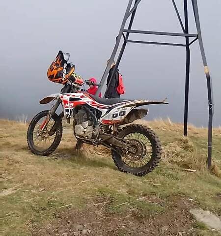 Красный BSE M5, объемом двигателя 0 л и пробегом 5 тыс. км за 1534 $, фото 2 на Automoto.ua