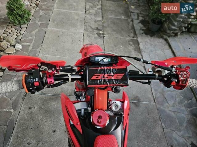 Красный BSE X8, объемом двигателя 0.3 л и пробегом 400 тыс. км за 4100 $, фото 19 на Automoto.ua