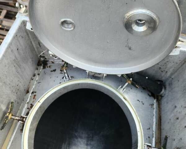 BSLT СТЦ, объемом двигателя 0 л и пробегом 300 тыс. км за 27000 $, фото 16 на Automoto.ua