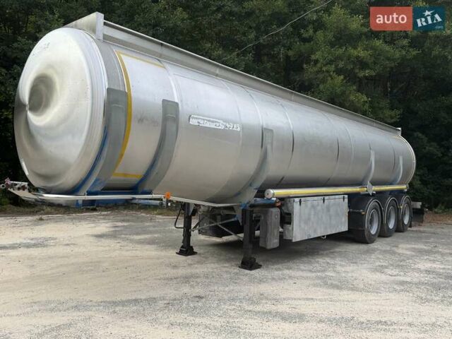 Серый BSLT СТЦ, объемом двигателя 0 л и пробегом 0 тыс. км за 16000 $, фото 5 на Automoto.ua