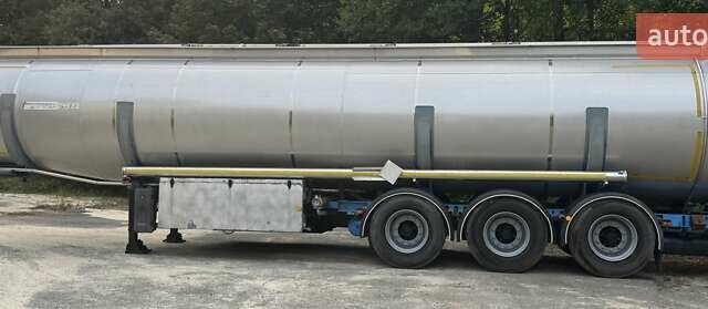 Серый BSLT СТЦ, объемом двигателя 0 л и пробегом 0 тыс. км за 16000 $, фото 1 на Automoto.ua